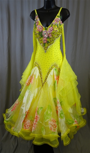 Elegant Yellow Flower Ballroom Dress