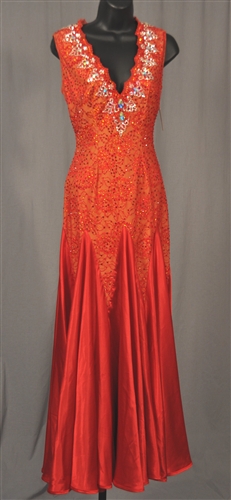 Elegant V-Neck Red Lace Ballroom Dress