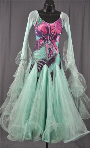 Elegant Apple Green Flower Ballroom Dress