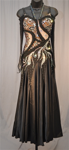 Elegant Black Lace Ballroom Dress