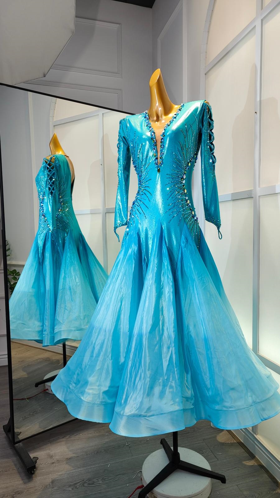 Sexy Elegant Blue  Beaded  Ballroom Dress