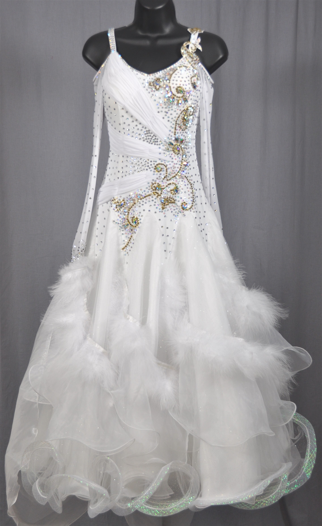 Elegant White Feather Ballroom Dress